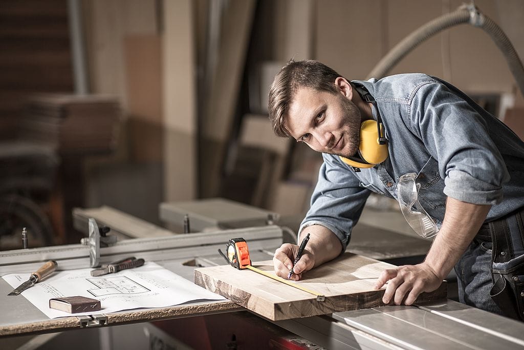 Handwerker in der Nähe: Die Auswirkungen Von Lokaler Präsenz Auf Die Servicequalität