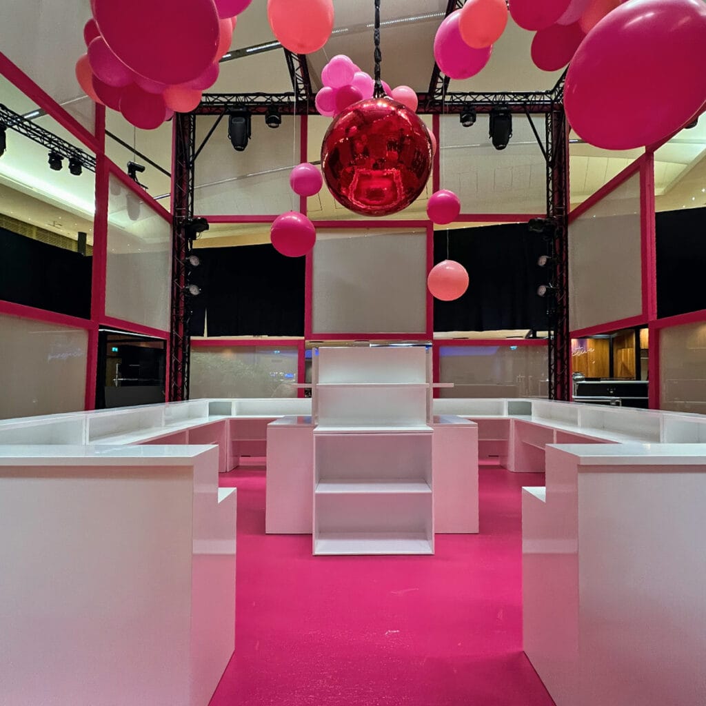 Die ideale Event Bar mieten: Anpassbare Theken für jede Gelegenheit
