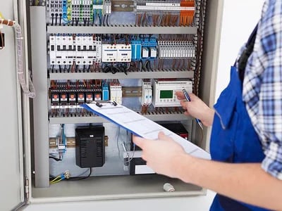 Warum die Prüfung ortsfester elektrischer Anlagen in Wohngebäuden unverzichtbar ist