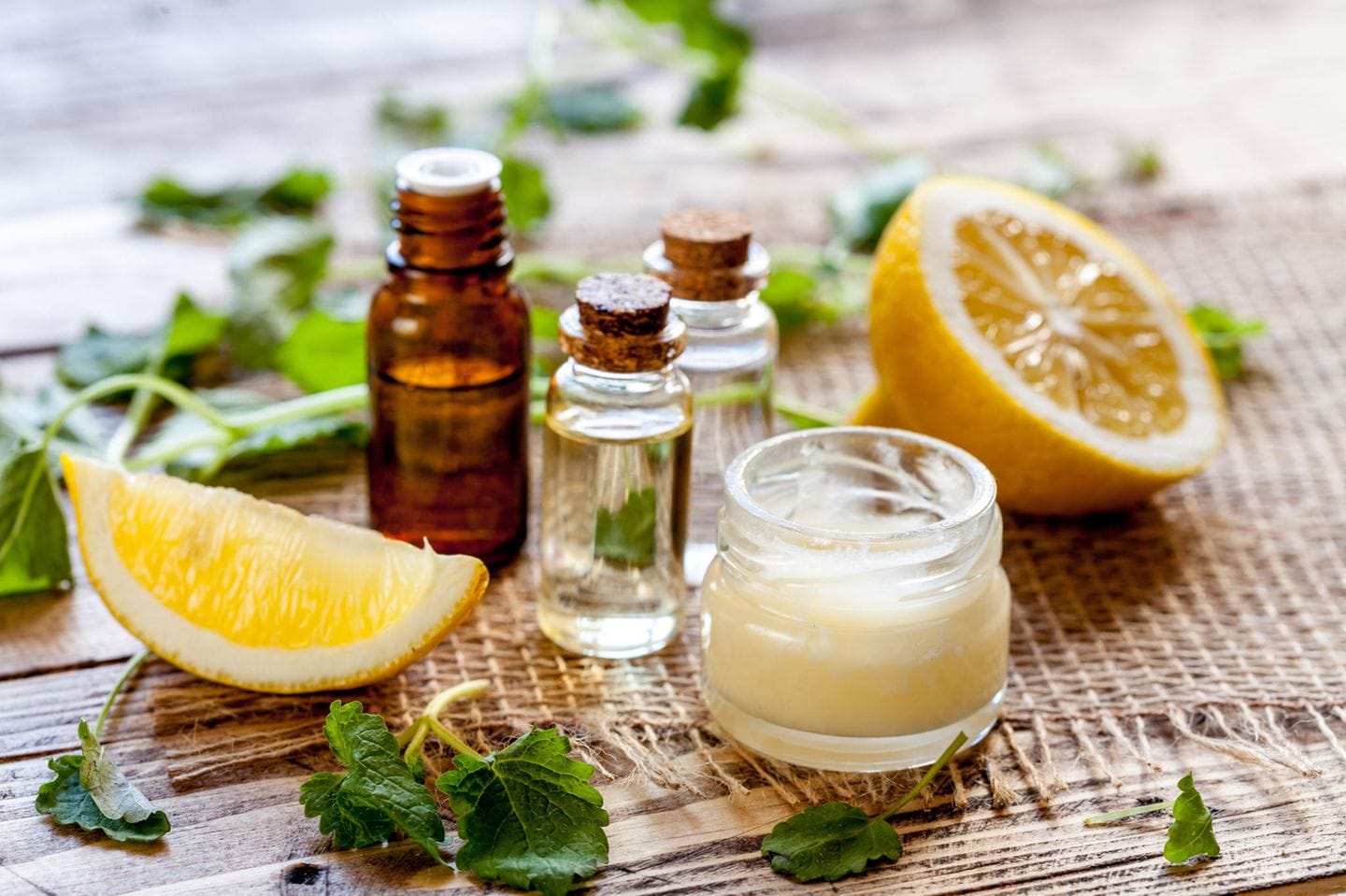 Die Magie der Naturkosmetik entdecken: Eine Reise zu strahlender Haut