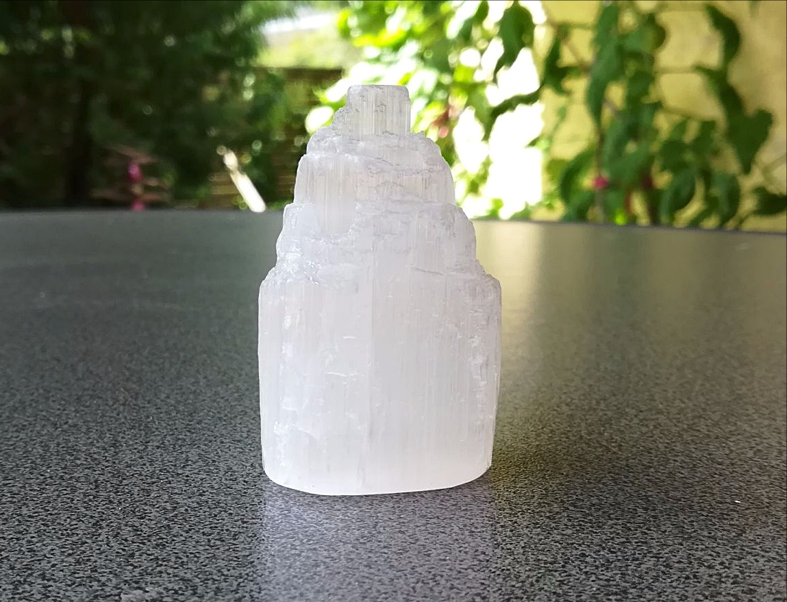 selenit kaufen und spirituelles Wachstum mit Lichtkraft unterstützen